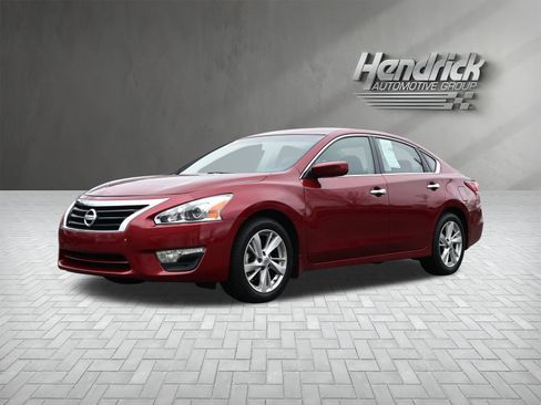 Used 2013 Nissan Altima 2.5 SV image 5