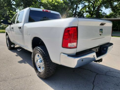 Used 2017 RAM 2500 Tradesman w/ Chrome Appearance Group AWD/4WD image 4