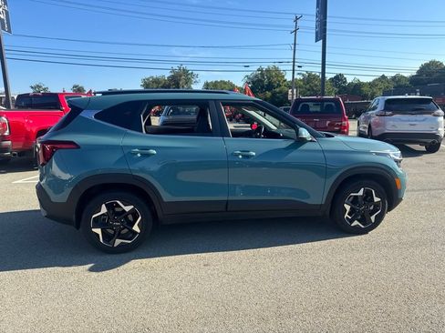 Certified 2024 Kia Seltos EX AWD/4WD image 8