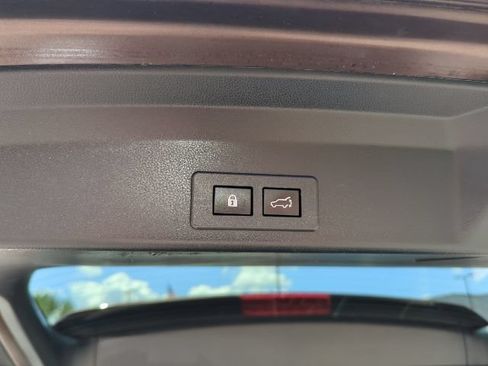 Used 2020 Subaru Ascent Premium w/ Convenience Package AWD/4WD image 25