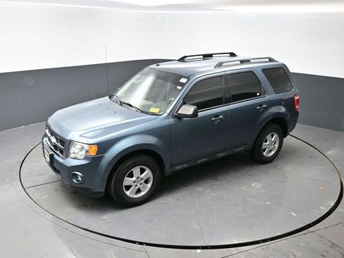 Used 2011 Ford Escape XLT image 41