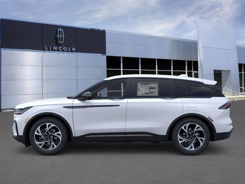 New 2026 Lincoln Nautilus Premier w/ Equipment Group 102A image 3