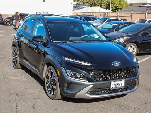 Certified 2022 Hyundai Kona Limited image 3