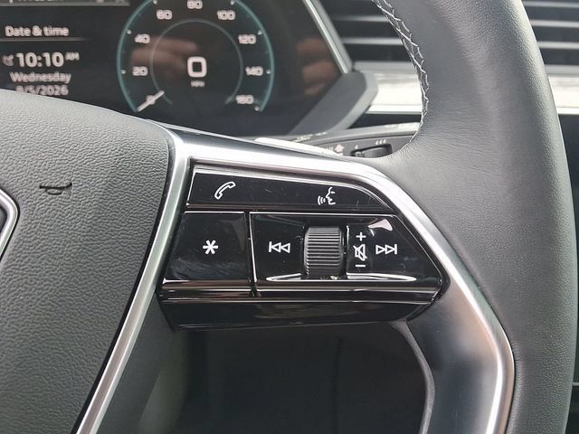 Used 2023 Audi e-tron Premium AWD/4WD image 23