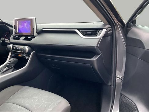Used 2024 Toyota RAV4 XLE FWD image 18