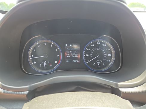 Used 2019 Hyundai Kona Limited FWD image 13
