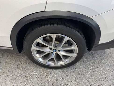 Used 2023 BMW X5 xDrive40i w/ Premium Package AWD/4WD image 23