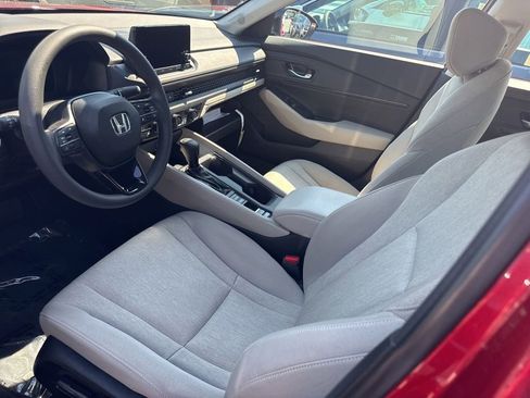 Used 2025 Honda Accord SE image 3