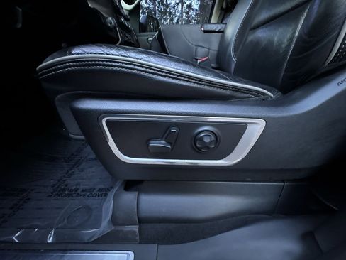 Used 2019 RAM 1500 Laramie image 14