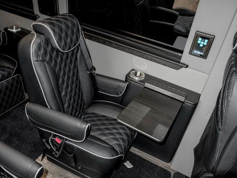 New 2024 Mercedes-Benz Sprinter 3500 image 39