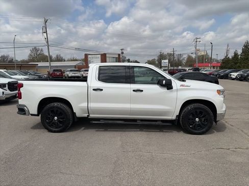 Used 2023 Chevrolet Silverado 1500 LTZ AWD/4WD image 7