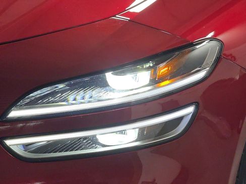 Used 2022 Genesis G70 3.3T w/ Sport Prestige Package image 29