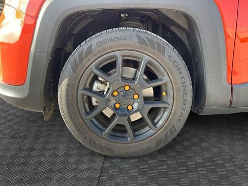 Used 2020 Jeep Renegade Altitude image 9