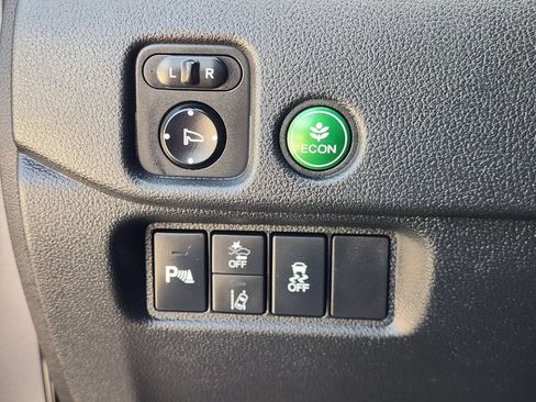 Used 2020 Honda Pilot Touring image 21