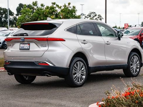Used 2021 Toyota Venza Limited w/ Advanced Technology Package AWD/4WD image 5