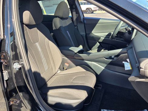 New 2026 Hyundai Elantra SEL Sport Premium FWD image 15