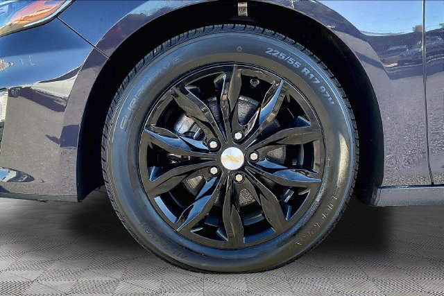 Used 2025 Chevrolet Malibu LT FWD image 21