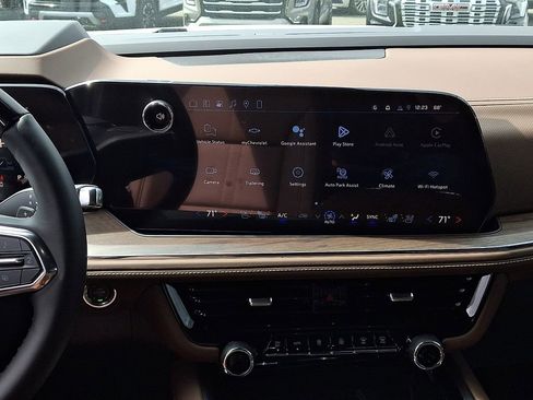 New 2026 Chevrolet Tahoe High Country AWD/4WD image 8