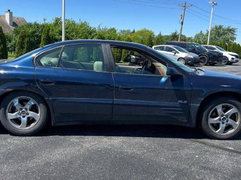 Used 2002 Pontiac Bonneville SLE w/ Heat & Seat Pkg FWD image 4
