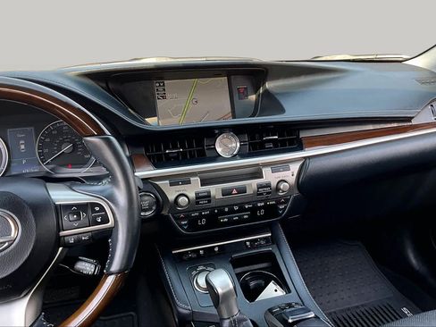 Used 2017 Lexus ES 350 FWD image 7