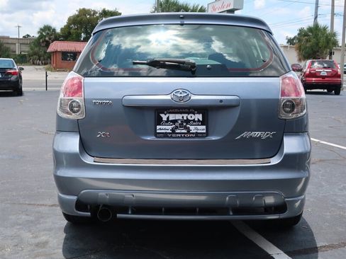 Used 2006 Toyota Matrix XR FWD image 6