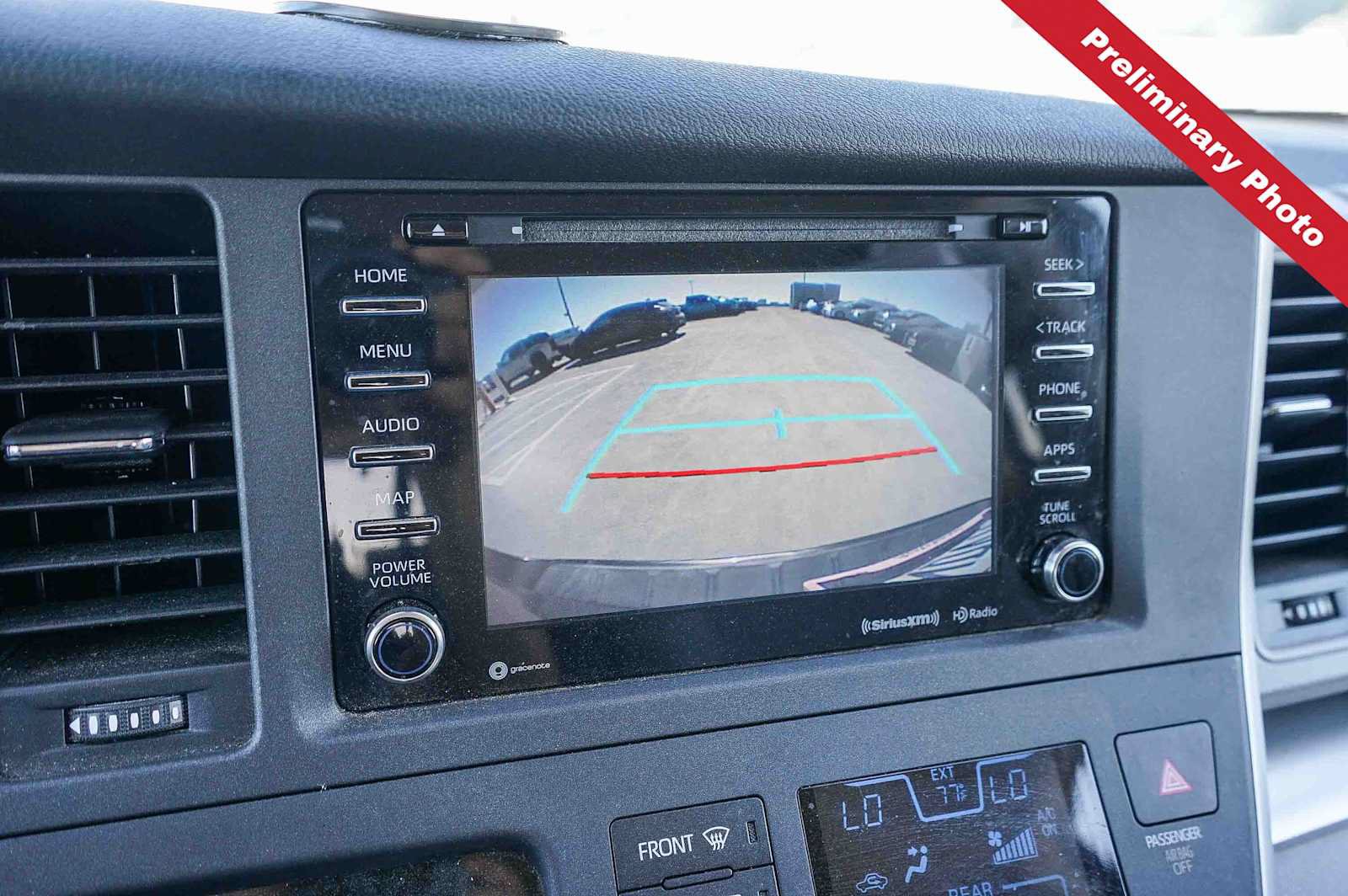 Used 2020 Toyota Sienna LE FWD image 19