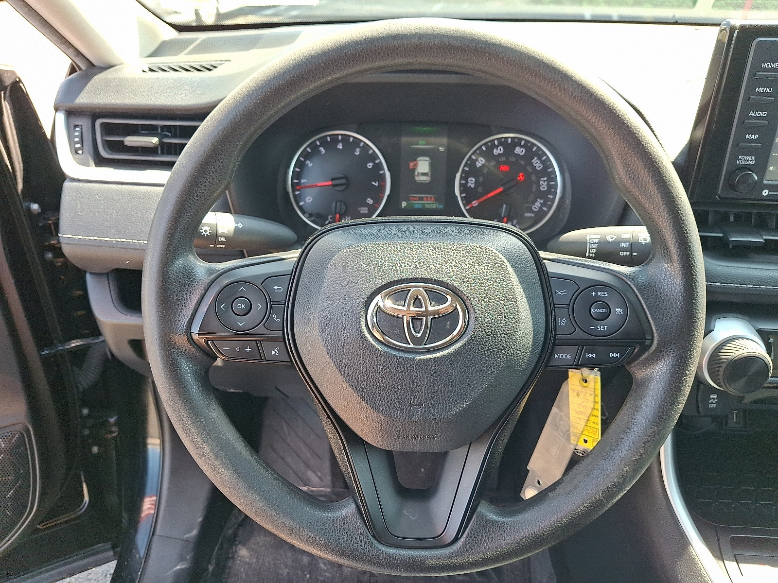 Used 2021 Toyota RAV4 LE w/ Carpet Mat Package (TMS) AWD/4WD image 19
