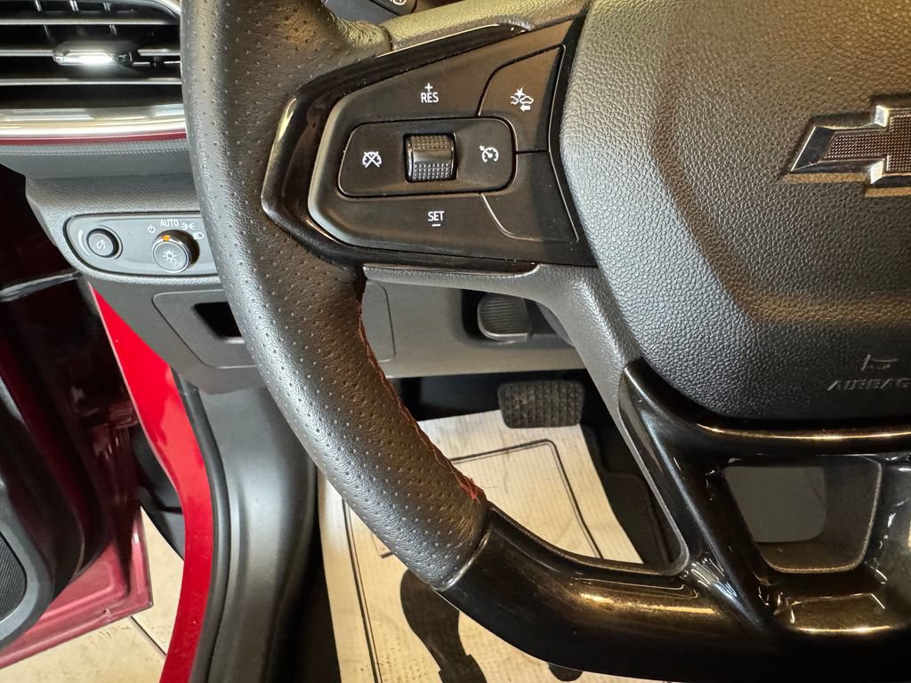 Used 2021 Chevrolet TrailBlazer RS w/ Convenience Package AWD/4WD image 11