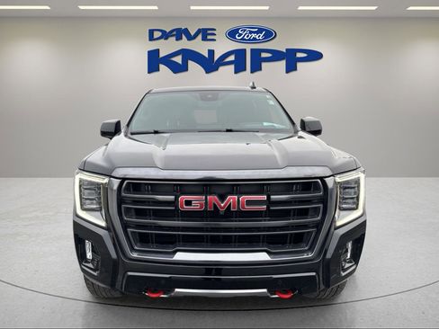 Used 2024 GMC Yukon AT4 w/ AT4 Premium Package image 2
