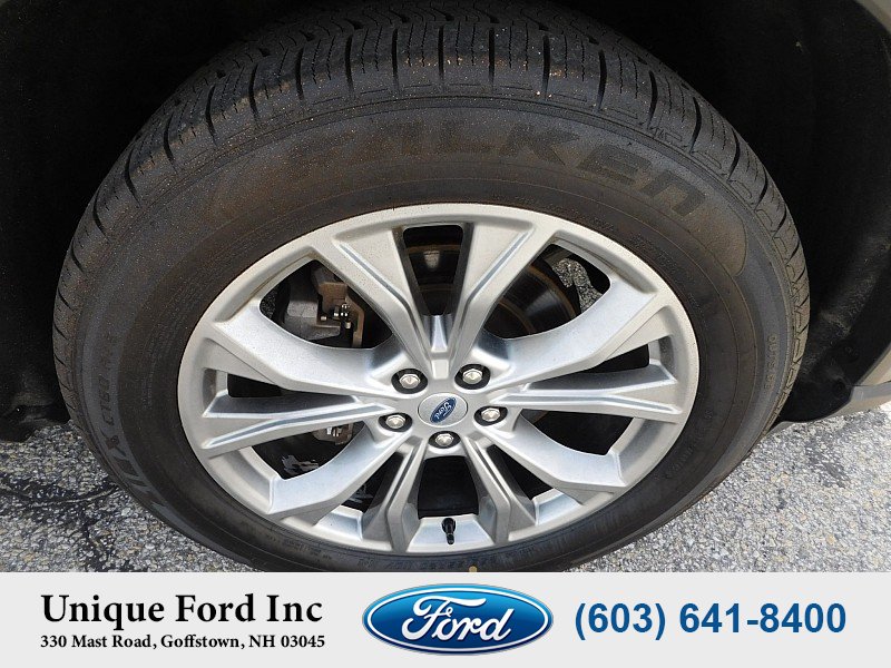 Used 2021 Ford Explorer Limited w/ Equipment Group 301A AWD/4WD image 10