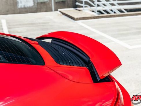 Used 2015 Porsche 911 Carrera GTS RWD image 28