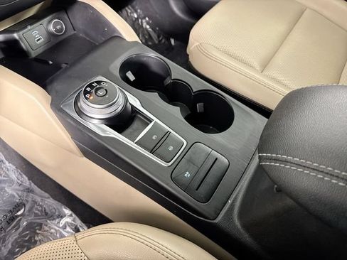 Used 2020 Ford Escape SE Sport AWD/4WD image 17