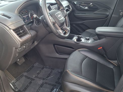 Used 2023 GMC Terrain AT4 AWD/4WD image 9