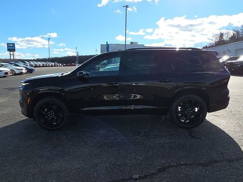 New 2026 Chevrolet Traverse RS w/ LPO, Floor Liner Package image 5
