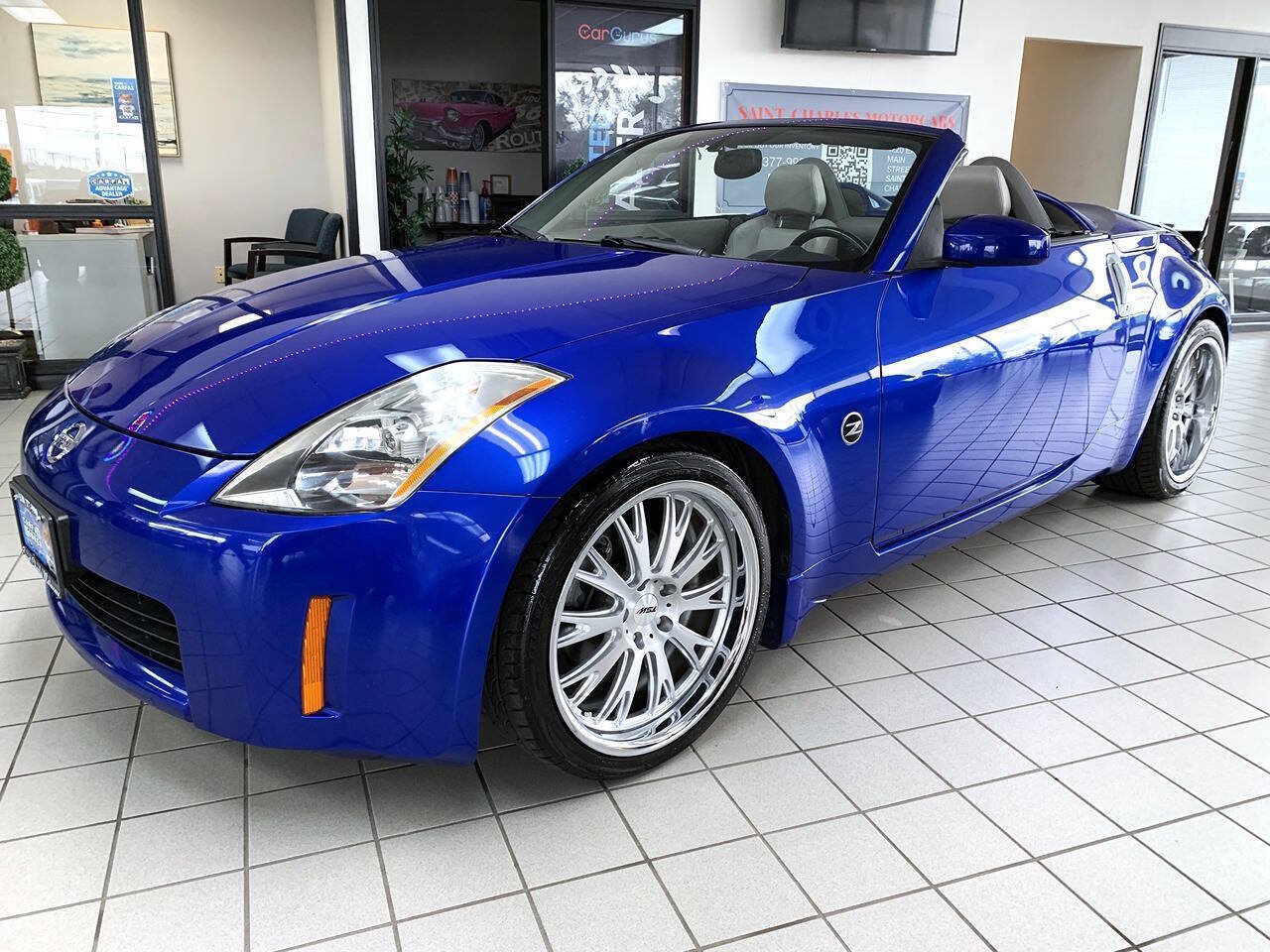 Used 2004 Nissan 350Z Touring RWD image 2