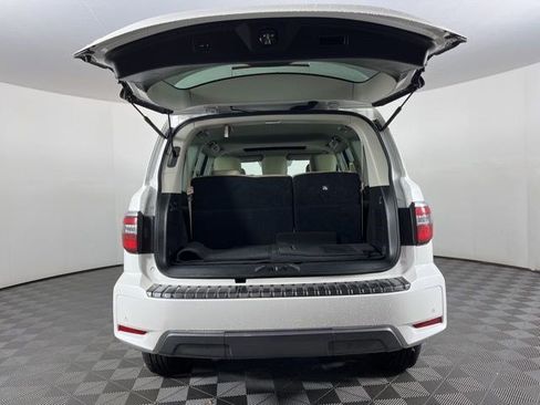 Used 2023 Nissan Armada SL image 49