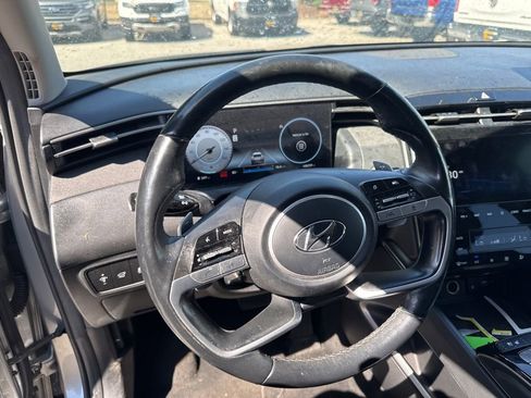 Used 2023 Hyundai Tucson Limited AWD/4WD image 12