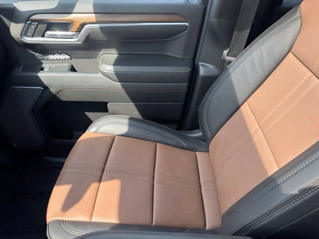 Certified 2023 Chevrolet Silverado 1500 High Country AWD/4WD image 26