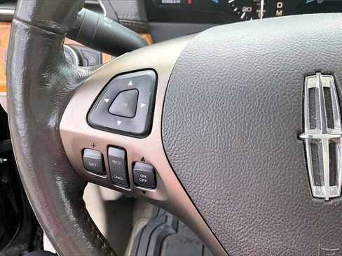 Used 2011 Lincoln MKX AWD w/ 102A Rapid Spec Order Code image 17