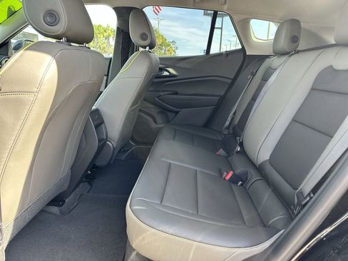 Used 2025 Chevrolet Trax ACTIV w/ Driver Confidence Package FWD image 26