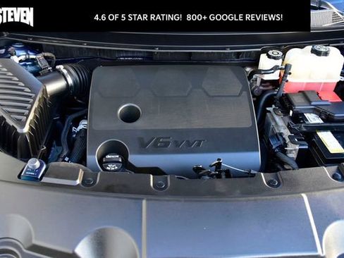 Used 2023 Chevrolet Traverse LT image 31