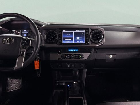 Used 2021 Toyota Tacoma SR5 image 33