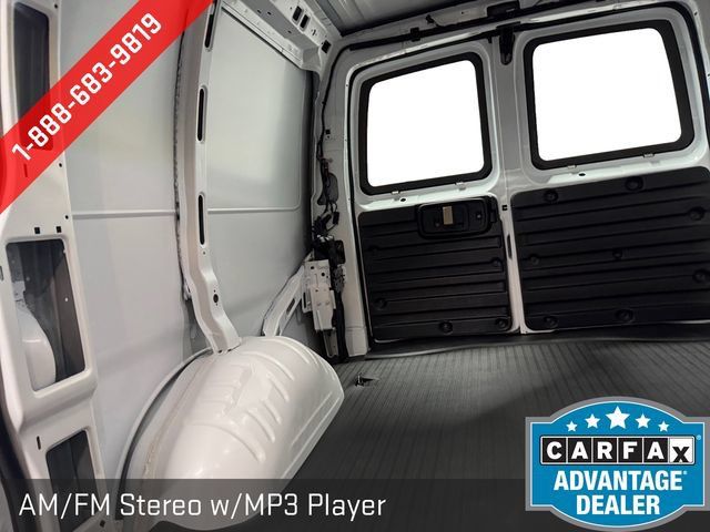 Used 2025 Chevrolet Express 2500 RWD image 3