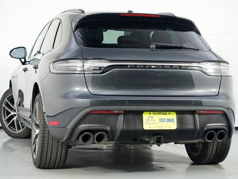 Used 2023 Porsche Macan image 6