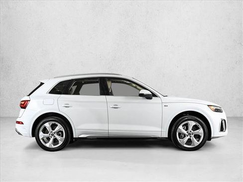 Used 2023 Audi Q5 2.0T Premium Plus w/ Premium Plus Package AWD/4WD image 4