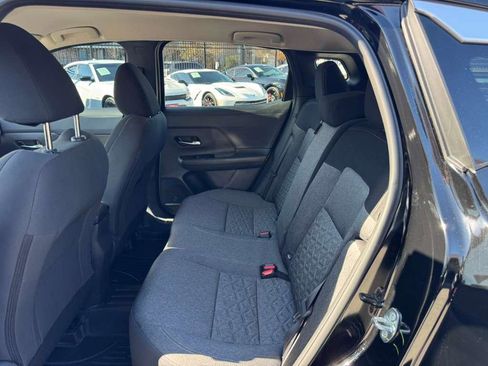 Used 2026 Nissan Kicks SV image 13