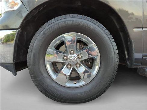 Used 2020 RAM 1500 Classic SLT RWD image 14