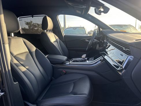 Used 2025 Audi Q7 2.0T Premium Plus w/ Premium Plus Package image 6