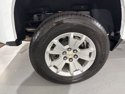 Used 2022 Chevrolet Colorado LT w/ Fleet Safety Package image 14