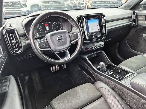 Used 2019 Volvo XC40 T5 R-Design AWD/4WD image 31